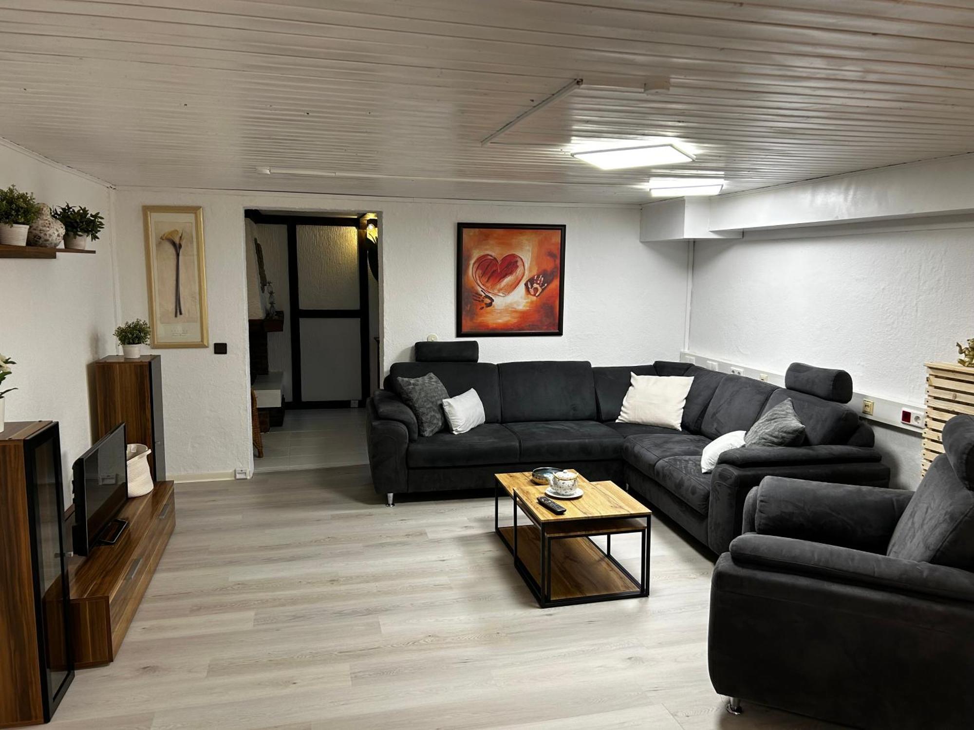 Guidos Place Souterrain Apartment Weissenthurm Kültér fotó