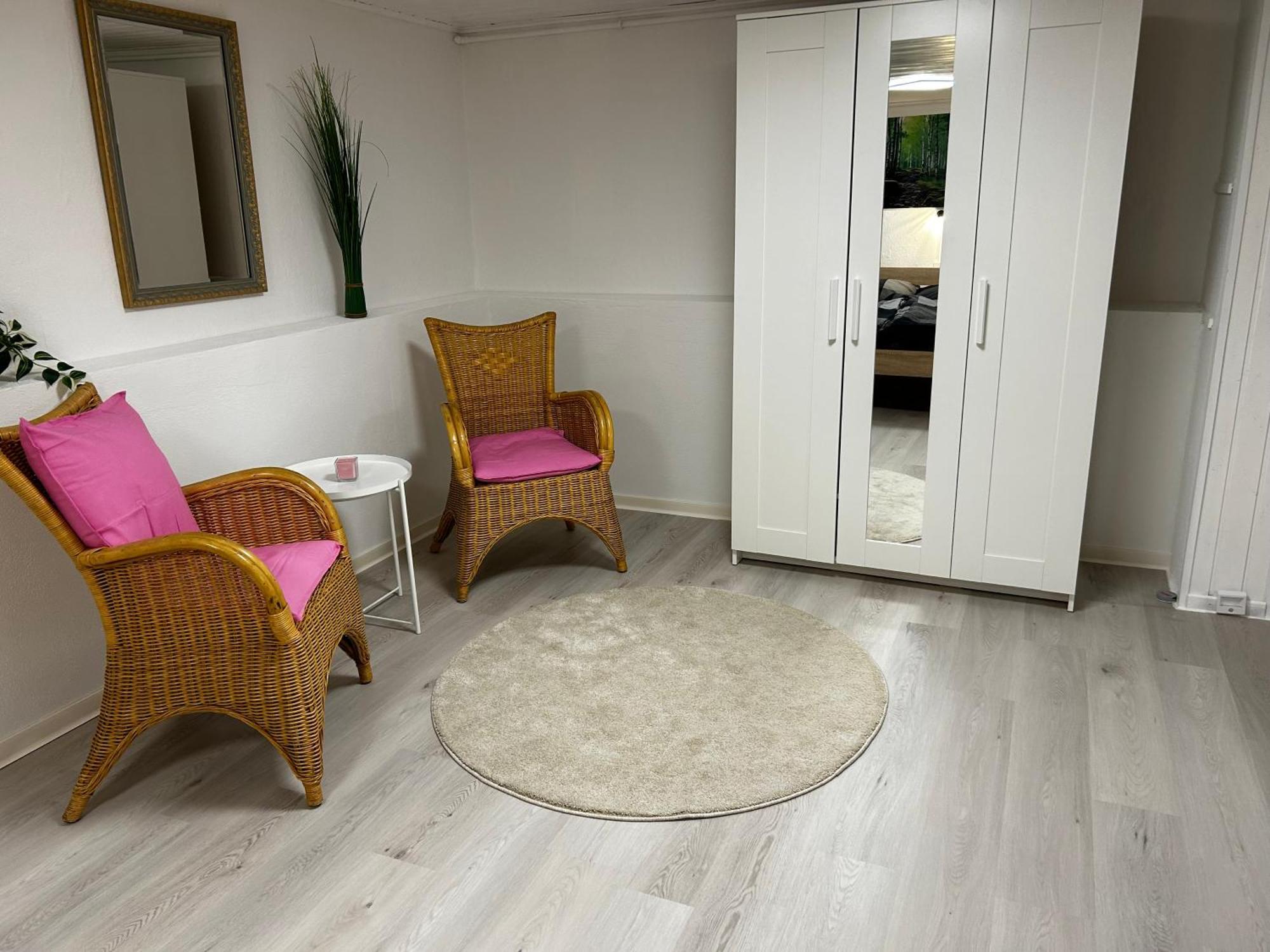 Guidos Place Souterrain Apartment Weissenthurm Kültér fotó
